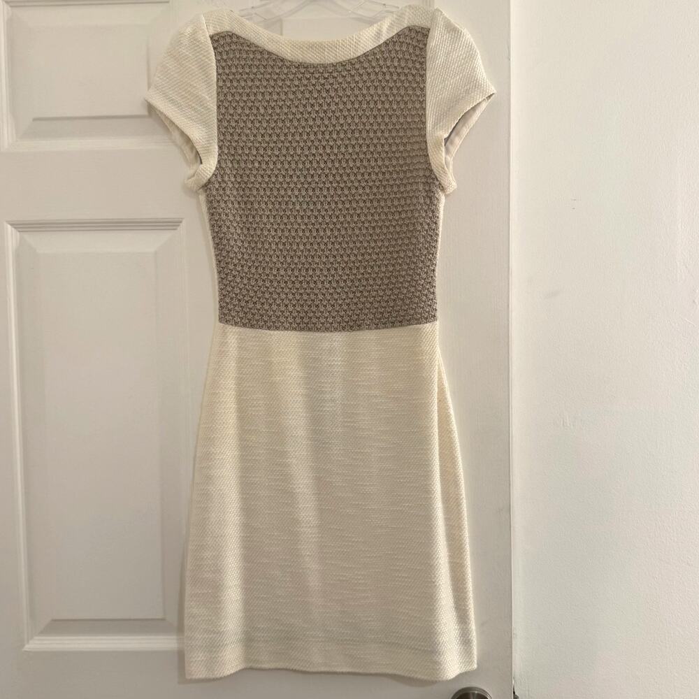 L'AGENCE Ivory Taupe Textured Knit Fit & Flare Dress Size 4 Quiet Luxury Mod
